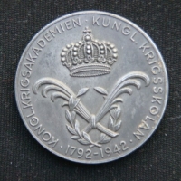 Медаль. 150 лет Королевской военной академии и кадетской школы. Швеция 1792-1942 год